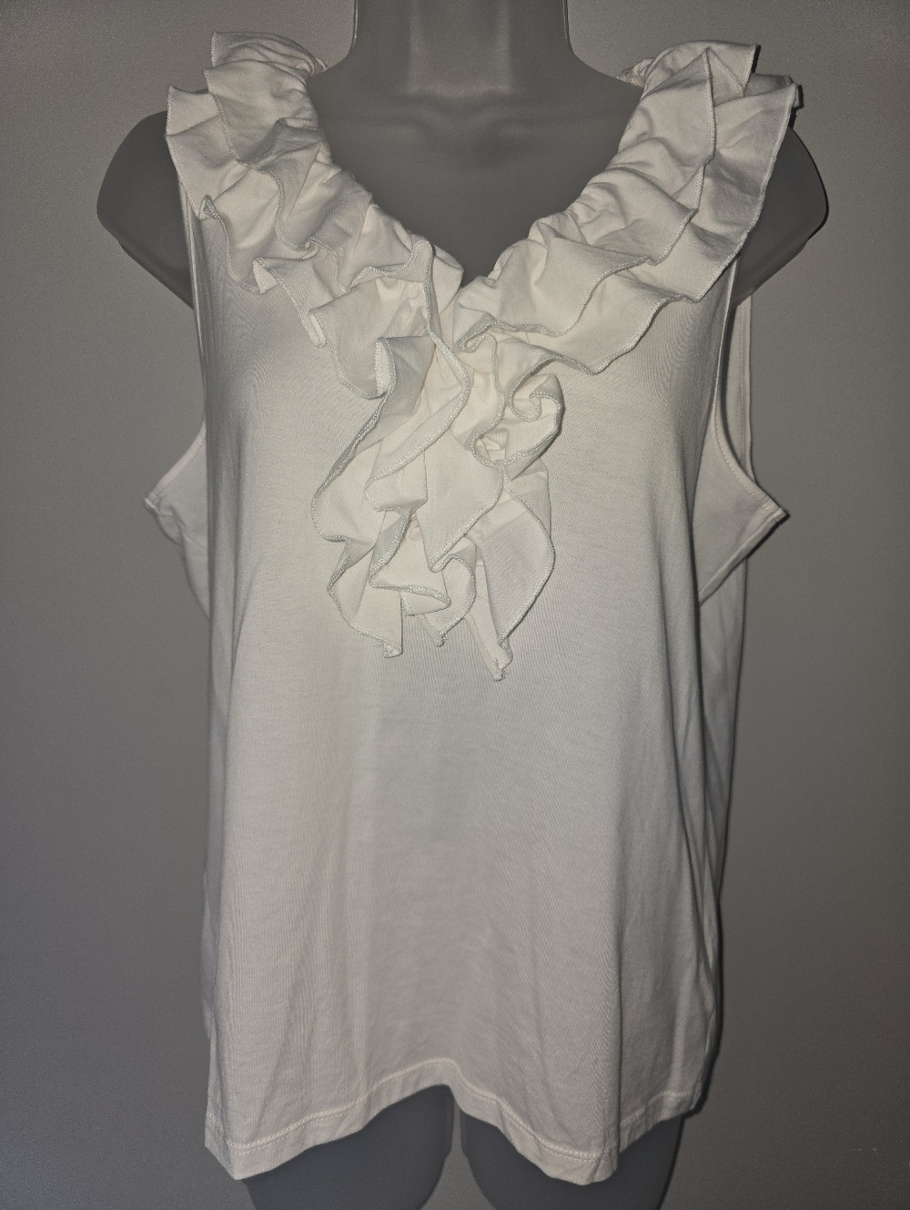 NWT Ralph Lauren White Sleeveless Ruffle Blouse Top - Size Medium